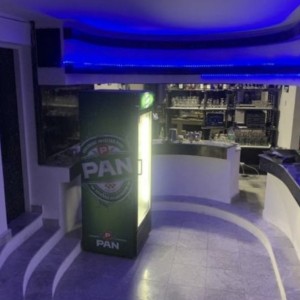 Ugostiteljski objekt prvi red do mora