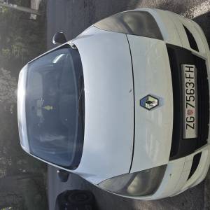 Vlasnik prodaje auto