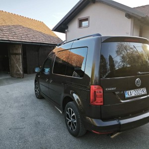 VW Caddy 2,0 TDI DSG PRILAGOĐEN ZA INVALIDE