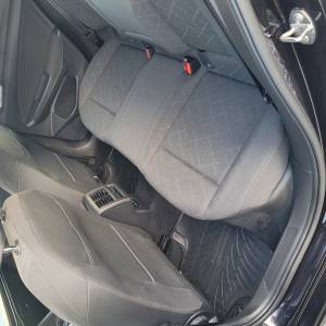 VW Golf 8 Life 1,0 eTSI DSG automatik,ALU,ACC,LANE,LED,hybrid,kamera..