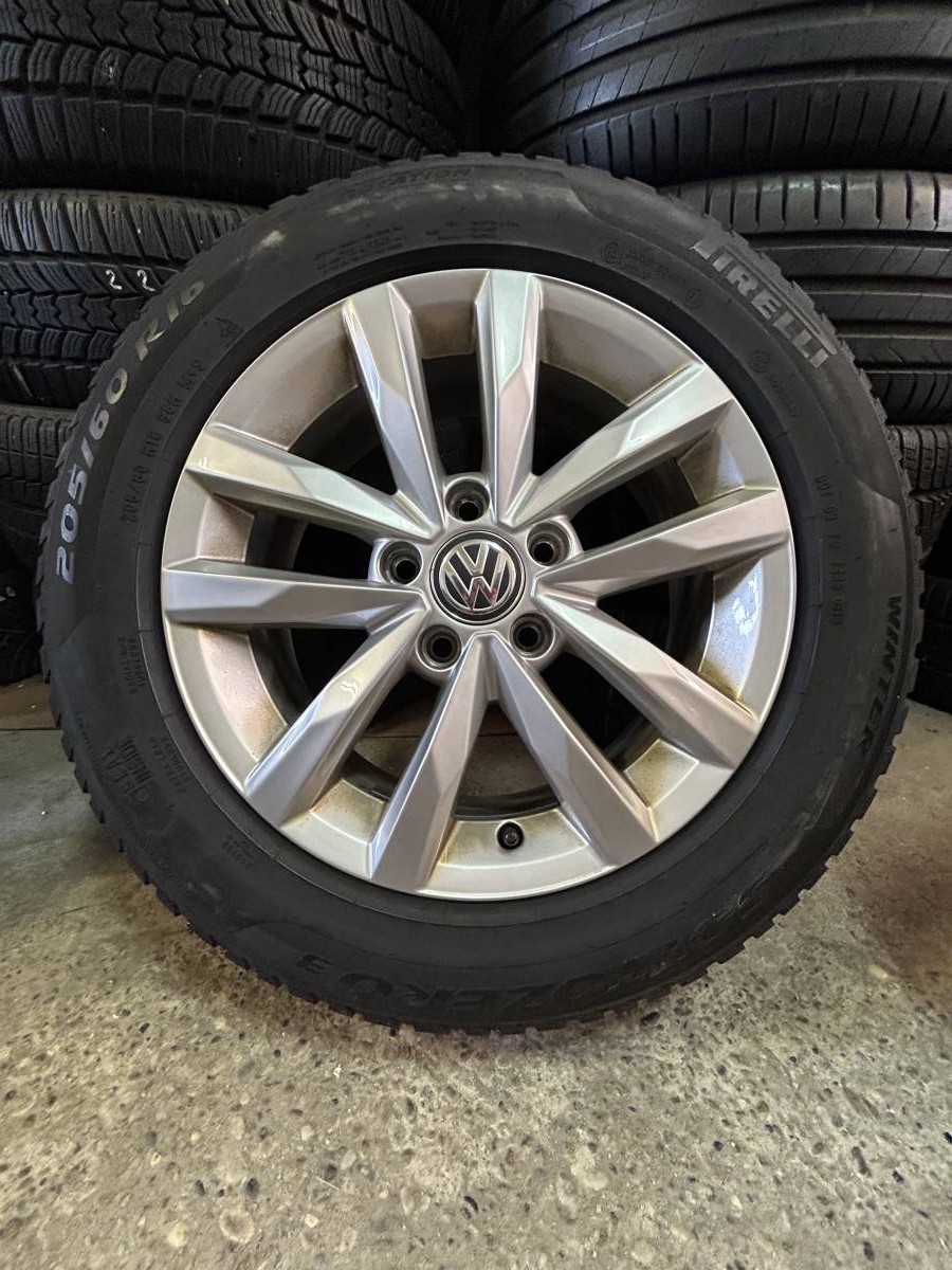 VW SET 5X112 16" GUME PIRELLI 205/60R16 / 4 KOMADA