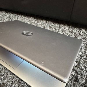 Hp 250 G10/nije fixno