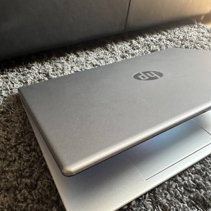 Hp 250 G10/nije fixno