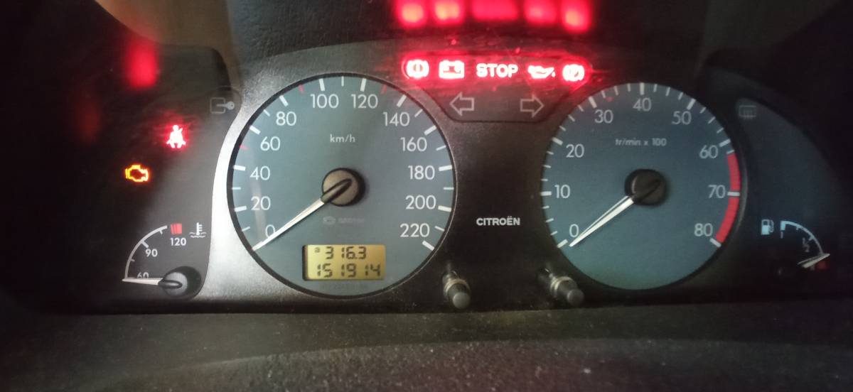 Citroen Xsara 1.4i registriran do 5/26 155tkm