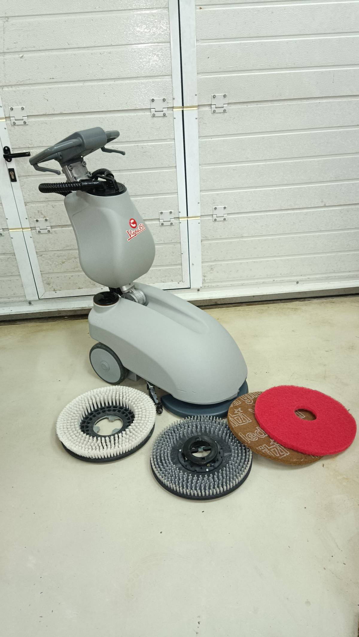 Comac Vispa odličan