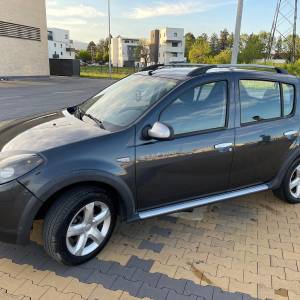Dacia Sandero Stepway 1.6-tvornički plin..Reg 1 godinu..Klima..Alu