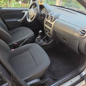 Dacia Sandero Stepway 1.6-tvornički plin..Reg 1 godinu..Klima..Alu