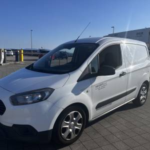 FORD TRANSIT COURIER