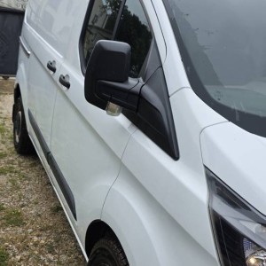 Ford transit custom 2.2 cdti, 2013 god, nije uvoz, ostale inf na tel.