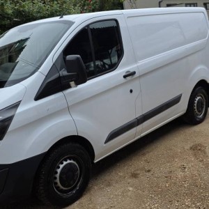 Ford transit custom 2.2 cdti, 2013 god, nije uvoz, ostale inf na tel.