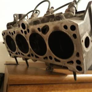 Glava motora za Golfa diesel 1ili 2 ..Mehanicka full uredjena