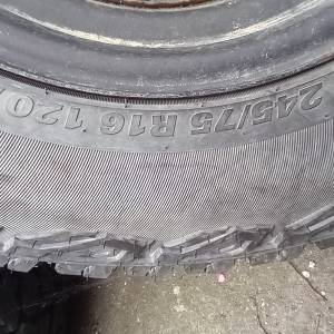 Gume za terenac 245/75/16