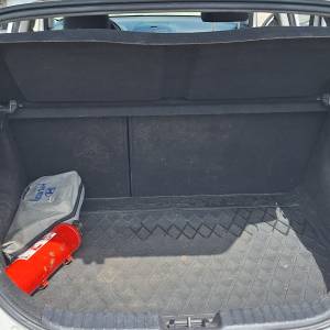 Hyundai i30, 2008. godište, 1.6 Diesel, 4 zimske, 4 ljetne gume, thule