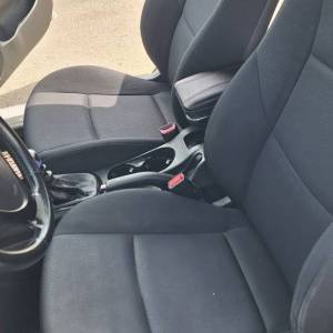 Hyundai i30, 2008. godište, 1.6 Diesel, 4 zimske, 4 ljetne gume, thule