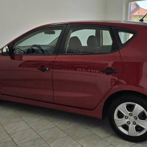 HYUNDAI I30 MAKSIMALNO SAČUVAN,PRVI VLASNIK