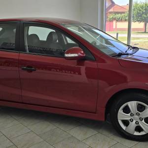 HYUNDAI I30 MAKSIMALNO SAČUVAN,PRVI VLASNIK