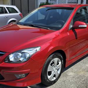 HYUNDAI I30 MAKSIMALNO SAČUVAN,PRVI VLASNIK
