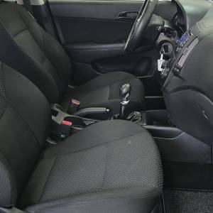 HYUNDAI I30 MAKSIMALNO SAČUVAN,PRVI VLASNIK