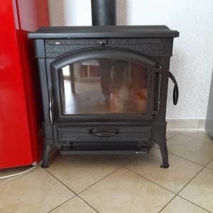 Kamin od lijevanog željeza