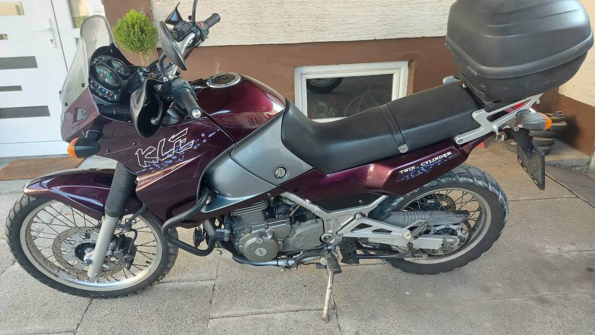 Kawasaki KLE 500, 38 tkm, 2001. (34 ks za A2)