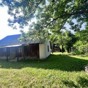 Kuća / imanje (2 nekretnine) za prodaju- Frkašić, Korenica- Lika