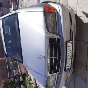 MERCEDES C200 D
