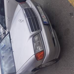 MERCEDES C200 D