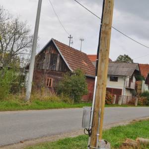 N. ZAGREB-HAVIDIĆ SELO: 2 kuće, ukupno 100 m2 na građevinskoj parceli!