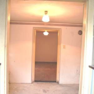 Novi Zagreb-Trokut-kuća 72 m2 i 140 m2 okućnice sa 2 parkirna mjesta !