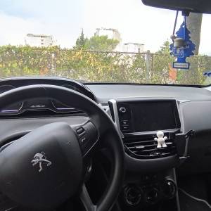 Peugeot 208 1.4hdi *REG.GODINU DANA*