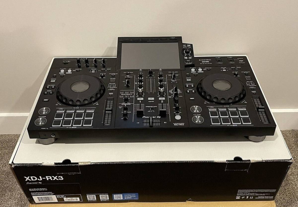 Pioneer XDJ-RX3, Pioneer XDJ-XZ, Pioneer DDJ-FLX10,  Pioneer OPUS-QUAD