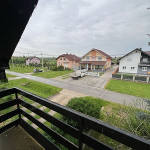 PRODAJA KUĆE U PETRIJEVCIMA, 230M2