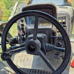 Renault Ares 610rz