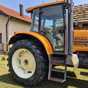 Renault Ares 610rz