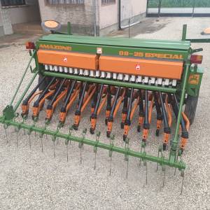 Sijačica AMAZONE D8