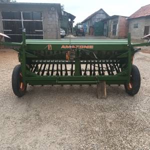 Sijačica AMAZONE D8