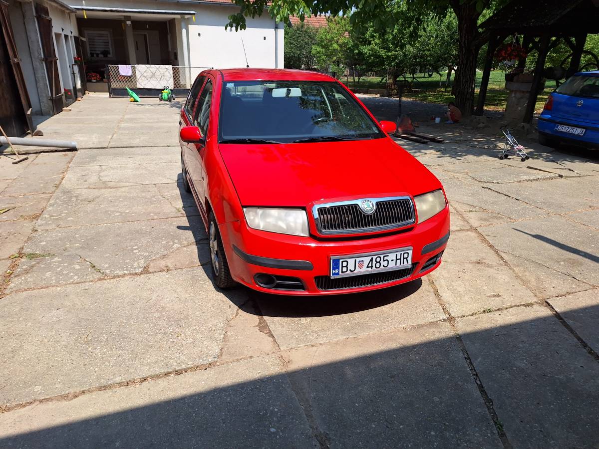 Škoda Fabia 1.2 12 V HTP REGISTRIRANA GODINU DANA!!