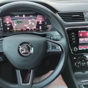 Škoda Superb Combi 2,0 TDI model 2021g.DSG, matrix, keyless, virtualni