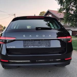 Škoda Superb Combi 2,0 TDI model 2021g.DSG, matrix, keyless, virtualni