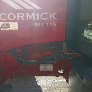 Traktor mccormick 115