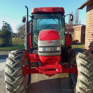 Traktor mccormick 115