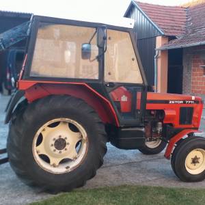 traktor zetor 7711      92 godina