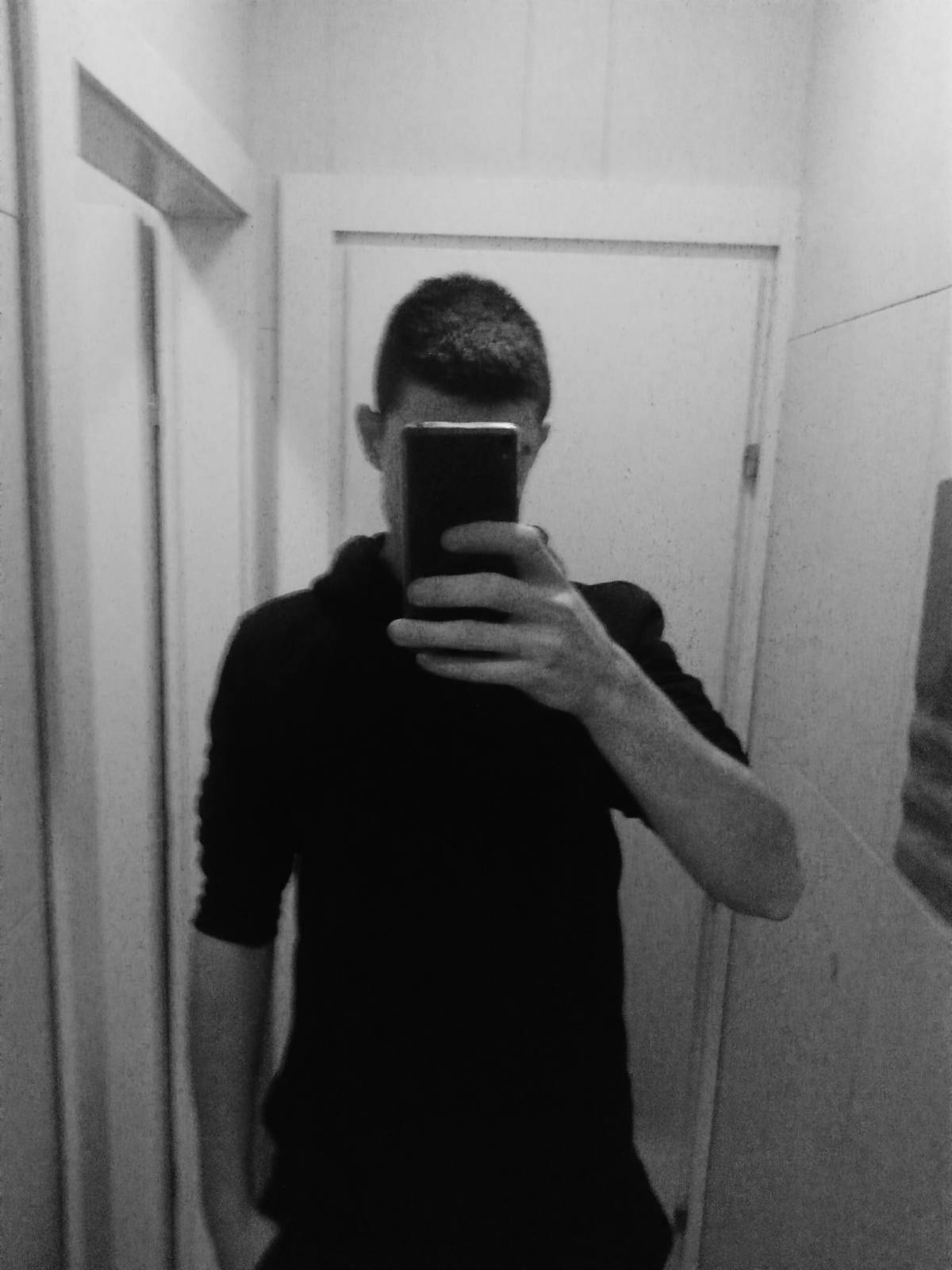 Tražim slobodne zrele dame/mame 40+