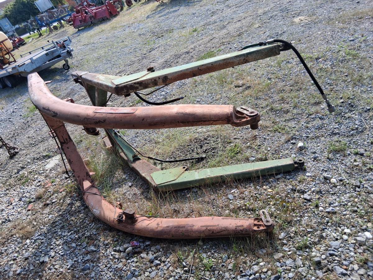 Utovarivači za Deutz i IHC