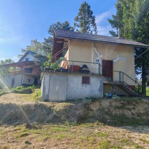 Vikend kuća za odmor s vinogradarskom kućom na mirnoj lokaciji