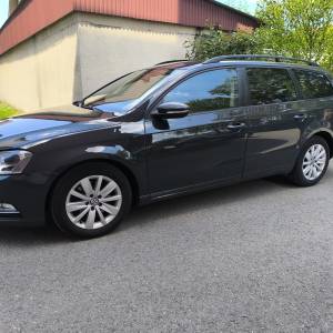 VW Passat 1,6 TDI BLUEMOTION (Reg. 1. Godinu)