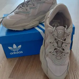 Adidas ozweego