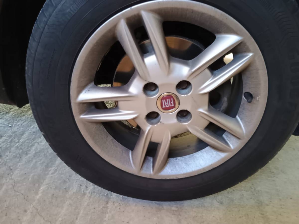 Al felge s gumama 15"