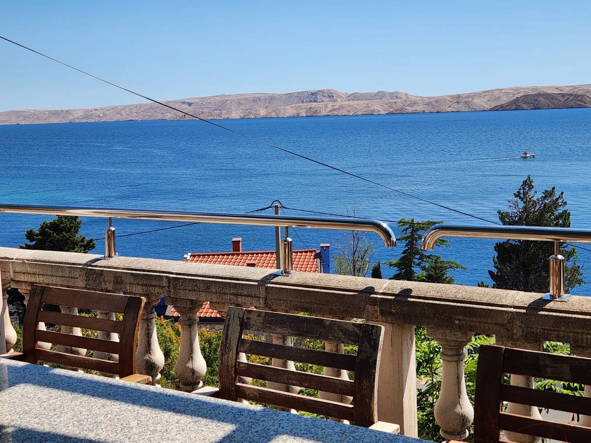 Apartmani Karlobag
