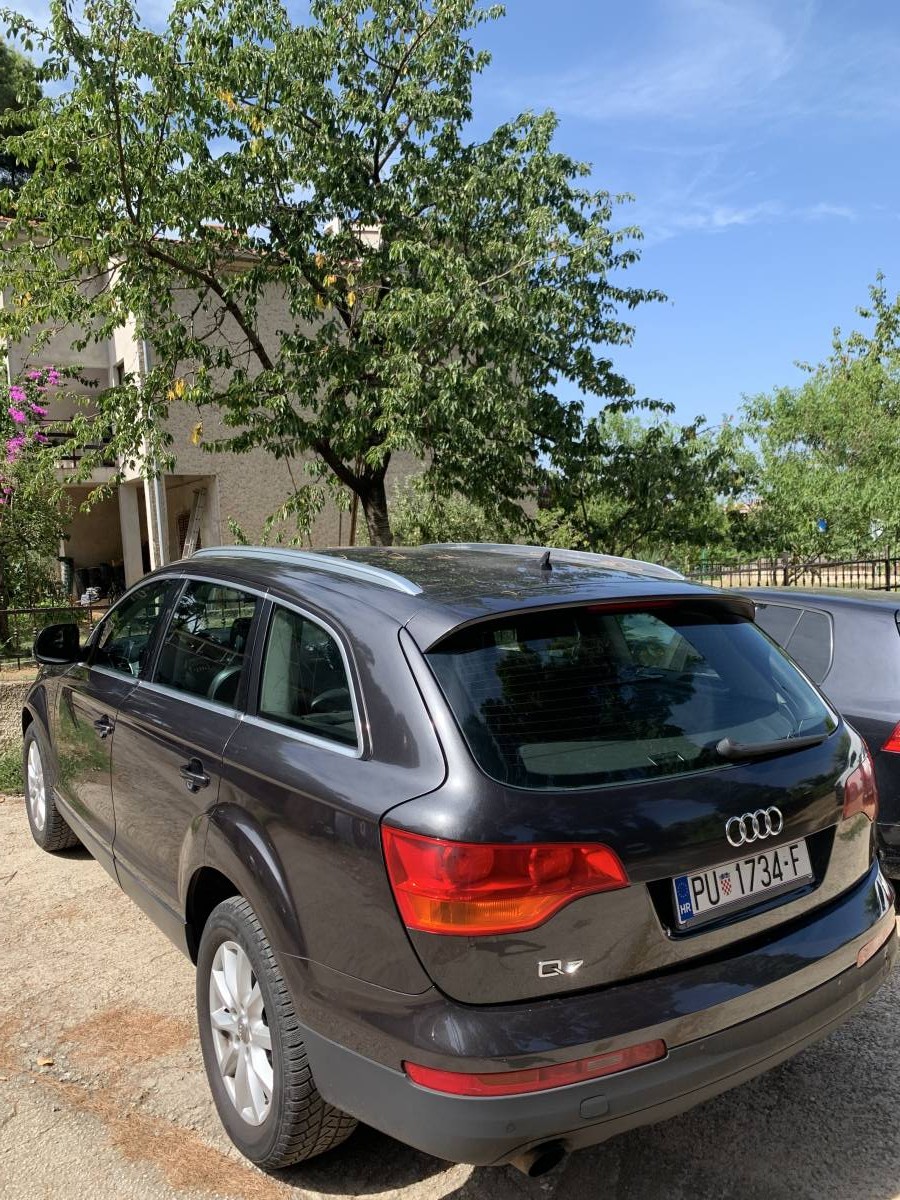 AUDI Q7 3,0 TDI